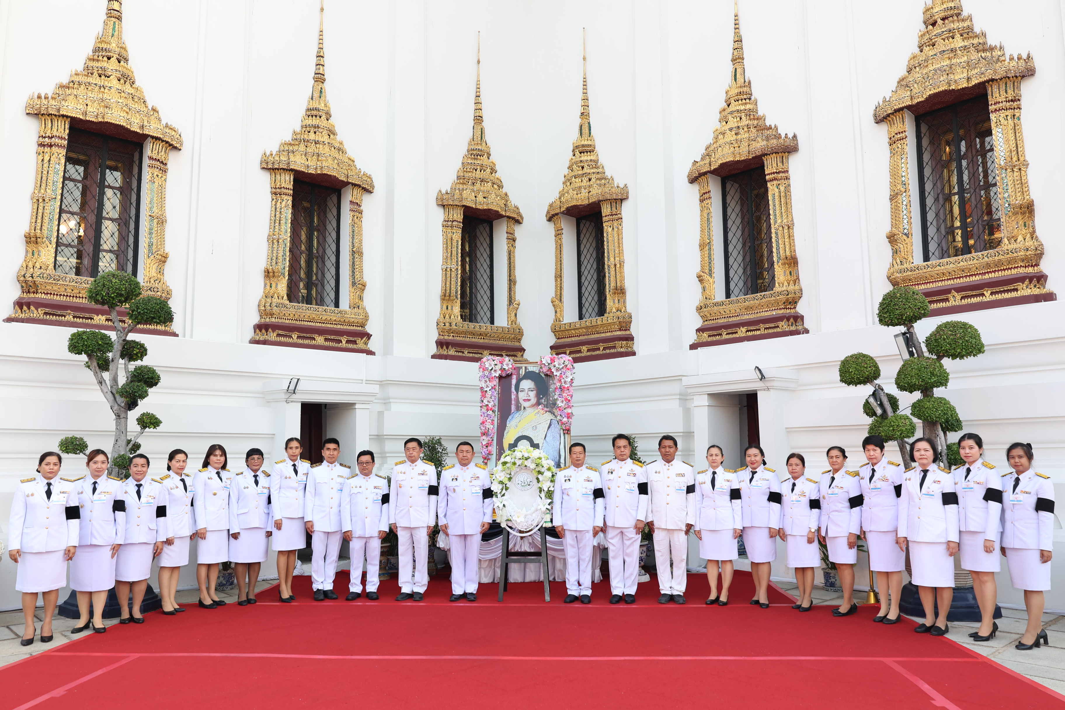 title - สำนักงานการปฏิรูปที่ดินเพื่อเกษตรกรรม รับพระราชทานพระบรมราชานุญาตให้ร่วมเป็นเจ้าภาพบำเพ็ญกุศลถวายพระบรมศพ สมเด็จพระนางเจ้าสิริกิติ์ พระบรมราชินีนาถ พระบรมราชชนนีพันปีหลวง (Re-post)